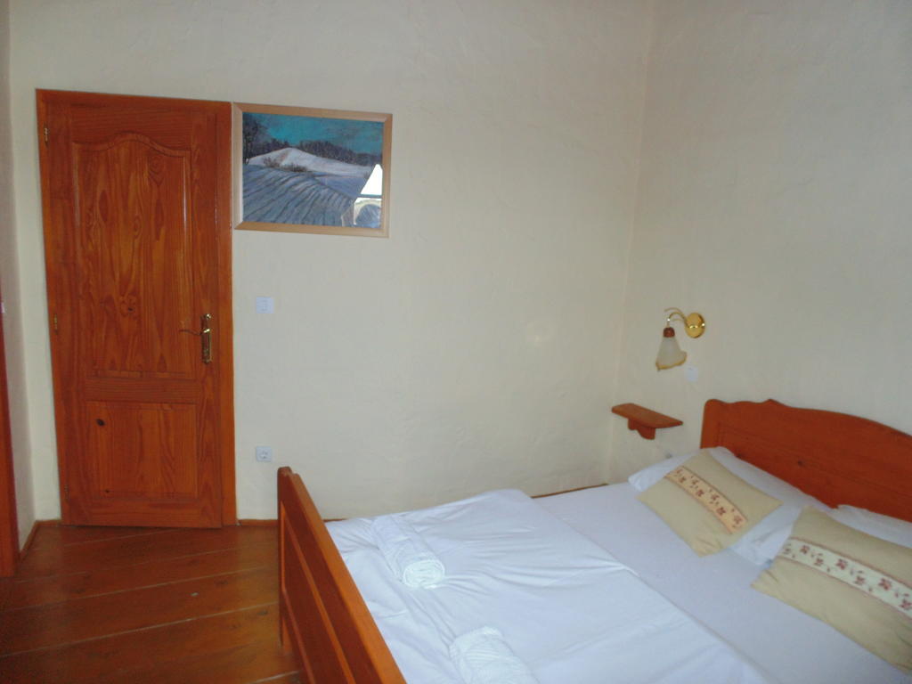 Guest House Kozjak Začretje Rum bild